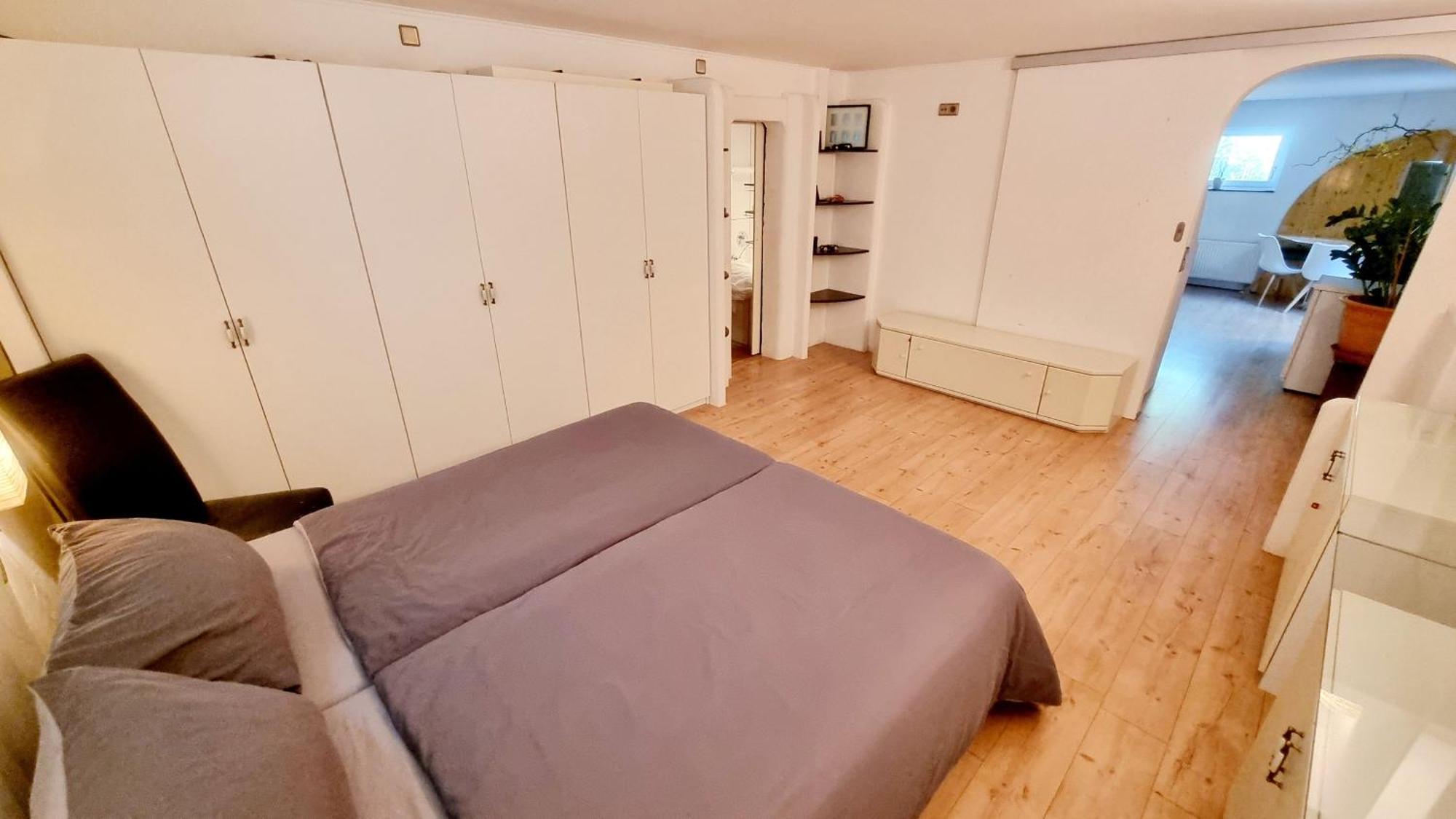 Apartment Ruheoase Am Waldrand - Auf 90Qm Sind Nicht Nur Die Eltern Und Bis Zu 5 Kinder Willkommen, Auch Hunde Und Katzen Sind Willkommen Laichingen